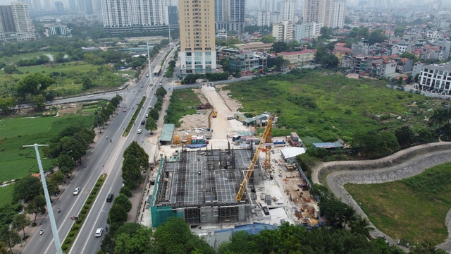 Dự án nhà ở xã hội NHS Trung Văn (Hà Nội) gây xôn xao dư luận về thông tin người đi xe sang cũng đi bốc thăm giành quyền mua căn hộ