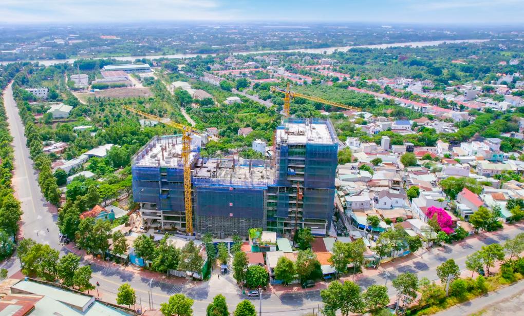   Tiến độ xây dựng đến tầng 15 của dự án The Maison vào tháng 6. Ảnh : C-Holdings