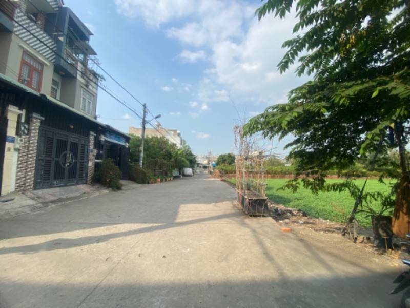 Cần bán gấp đất nông nghiệp vị trí đẹp đường xe tải