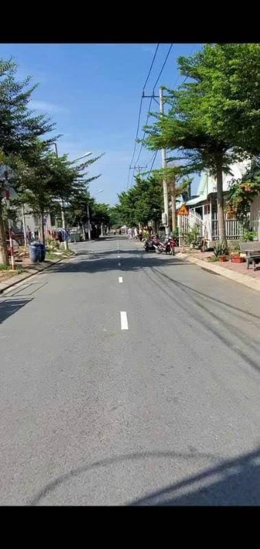 Chính chủ bán Đất giá rẻ ngây KCN 525m2 thổ 100m2 vị trí đẹp,sát chợ