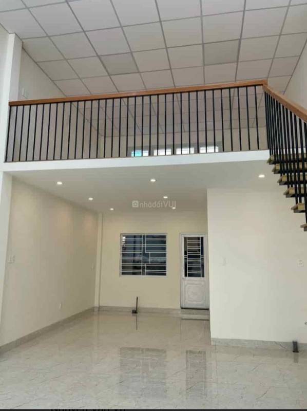 Cho thuê MB kinh doanh gần sân bay. Nhà gác lửng mới hoàn thiện