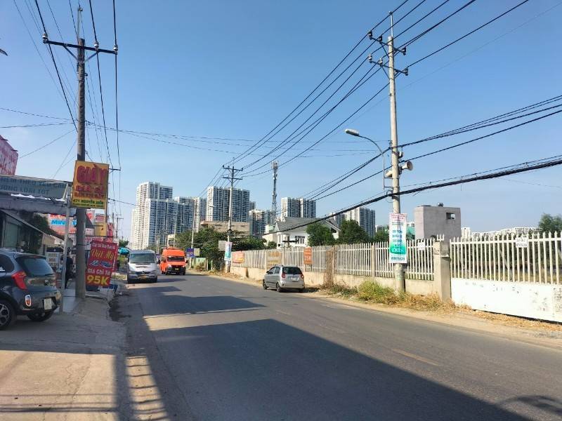 Cho thuê 6.400 m2 mặt tiền đường Nguyễn Xiển - phường Long Thạnh Mỹ