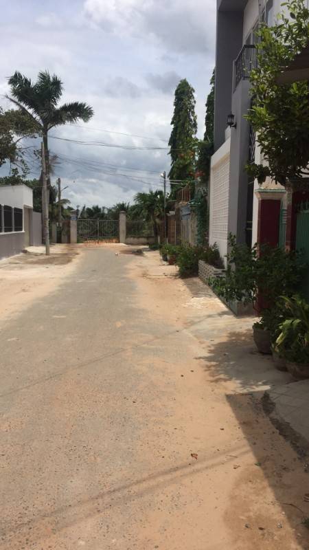 Cho thuê nhà nguyên căn 100m2 gần ngay trung tâm Phan Thiết