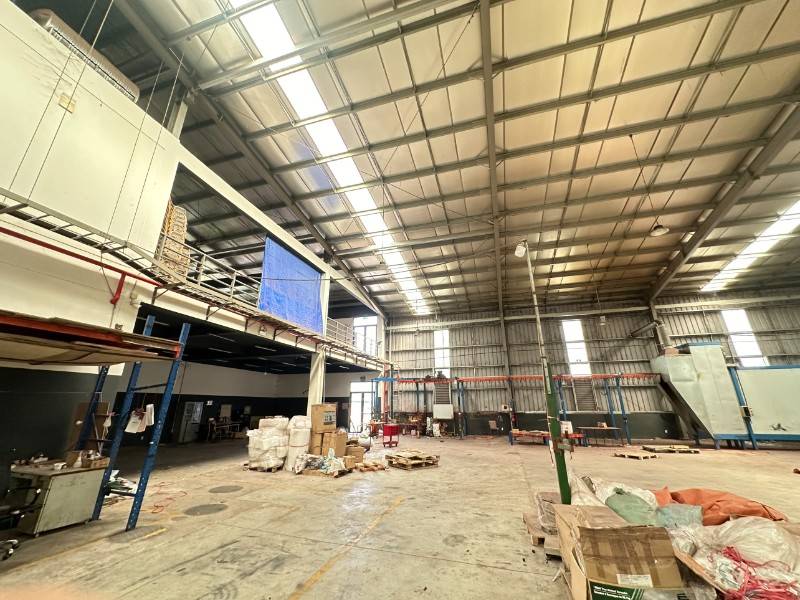 CHO THUÊ XƯỞNG 12.500M2 , XD 7000M , 350TR , KCN Bến Lức  , Long An