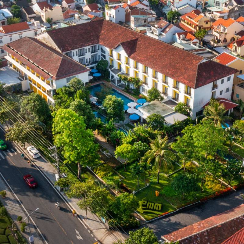 Cho thuê mặt bằng kinh doanh siêu đẹp 184m2 - 360m2 trung tâm Hội An