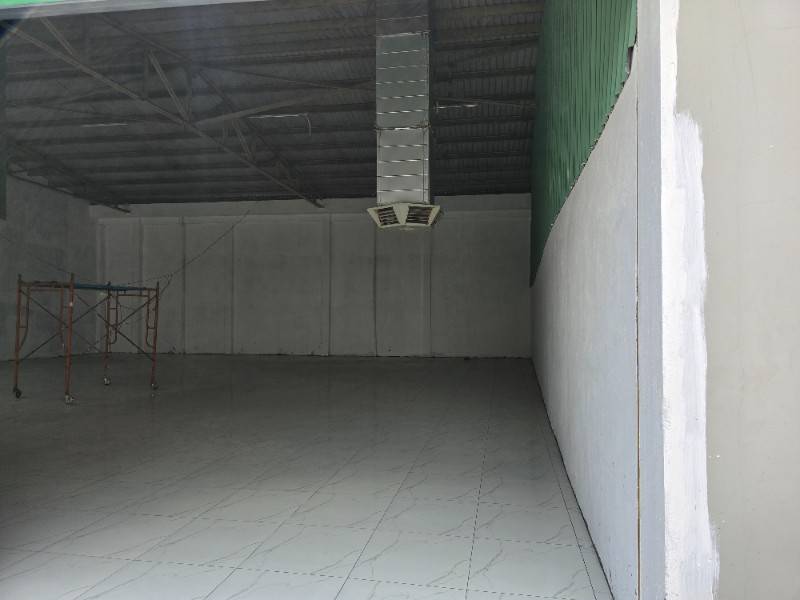 Cho thuê kho diện tích 14 x 15m Hẻm xe hơi nội bộ,cách đường số 12