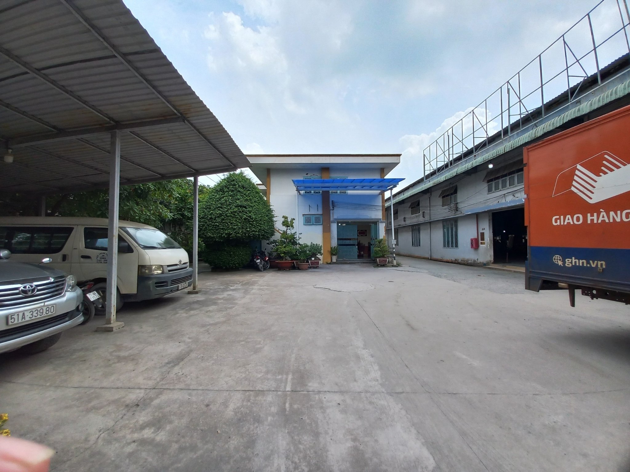 KHO XƯỞNG VP QL1A, Q12 CỰC KHỦNG 16.400M2, CHO THUÊ 18TỶ NĂM. GIÁ BÁN CHỈ 23TRIỆU M