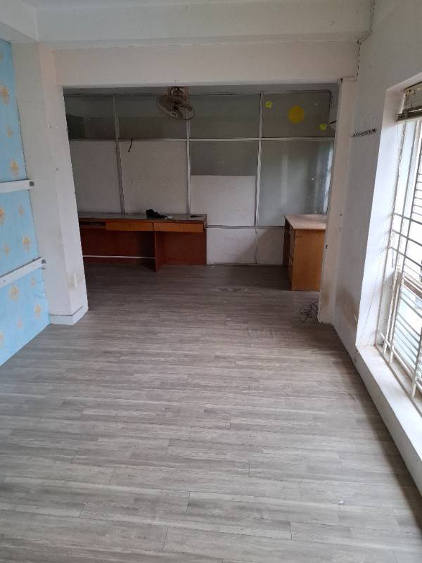 Cho thuê phòng giá rẻ ,giờ giấc tự đó gần công viên lê thị riêng