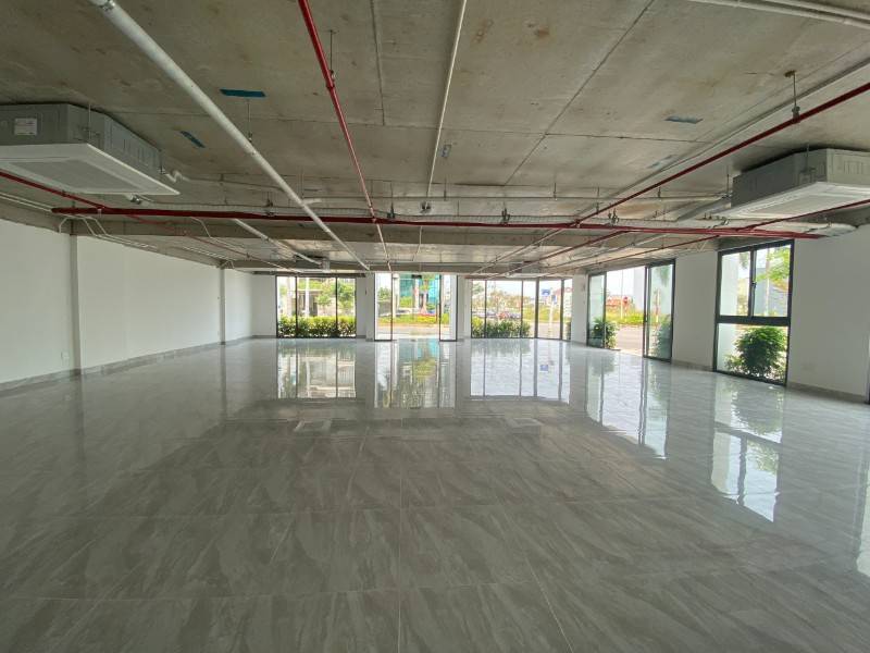 VP mới hoàn toàn+ đầy đủ tiện nghi+ bãi xe rộng rãi kv đô thị Hòa Xuân