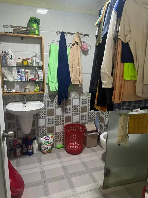 Cho nữ ở ghép phòng 50m2, đủ tiện nghi ở ngay, đường D4A, Quận 9
