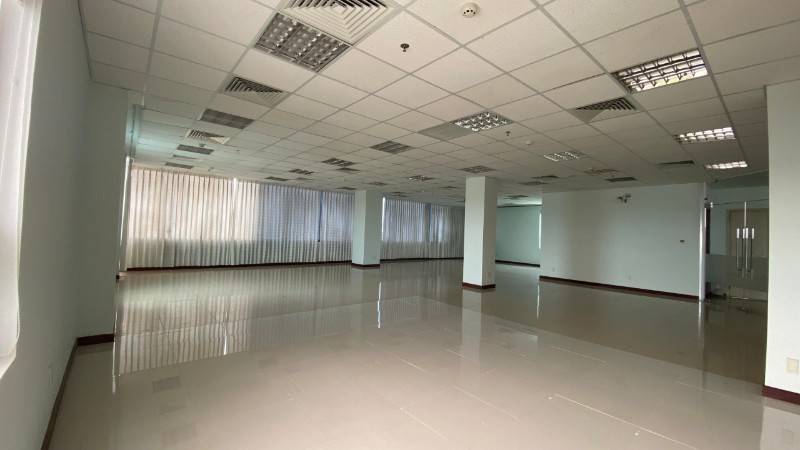 Văn phòng cho thuê sàn rộng+view tầng cao+ tuyến đường lớn tại Q. Hải