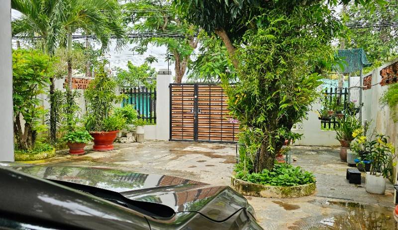 CHÍNH CHỦ CẦN BÁN NHÀ VƯỜN 2 TẦNG MẶT TIỀN 360M2 NỞ HẬU, NỘI THẤT ĐẸP