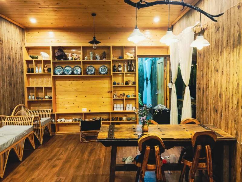 Mua đất nghĩ dưỡng tặng 2 nhà gỗ, và vườn hoa Hồng tuyệt đẹp