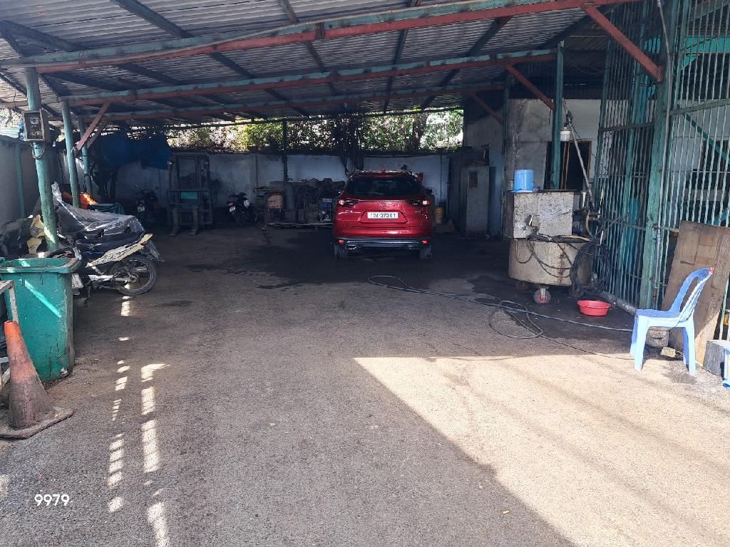 NHÀ XƯỞNG MẶT TIỀN QL 1A BAO HIẾM. NGAY NGÃ TƯ GA 2.633M2(70X50) CHO THUÊ TỐT, GIÁ RẺ