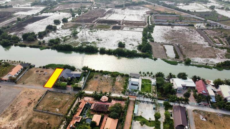 MT sông Phước Khánh Phạm Thái Bường cắt lỗ 40% còn 1tr6/m (đất vườn)