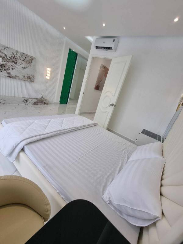 Bán nhà-Dt4x20m2-3t- đường16m- biển 200m-Vĩnh Hoà-Nha Trang-chỉ 5tỷ