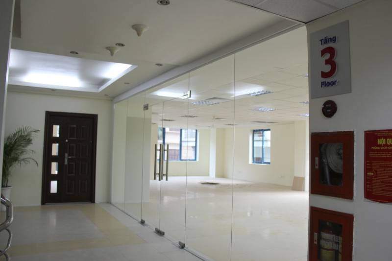 92, 98 và 190m2 cho thuê tại nhà văn phòng 9 tầng số 18/11 Thái Hà