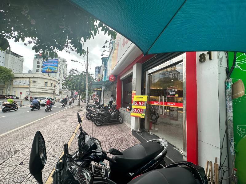 CHO THUÊ MẶT TIỀN CÁCH MẠNG THÁNG TÁM QUẬN 1