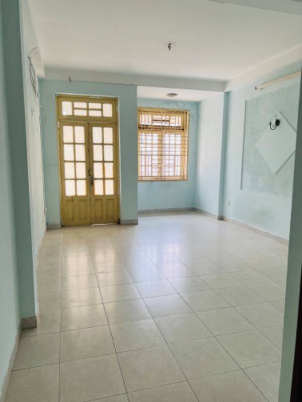 Nhà cho thuê 1 trệt 2 lầu 4*20m