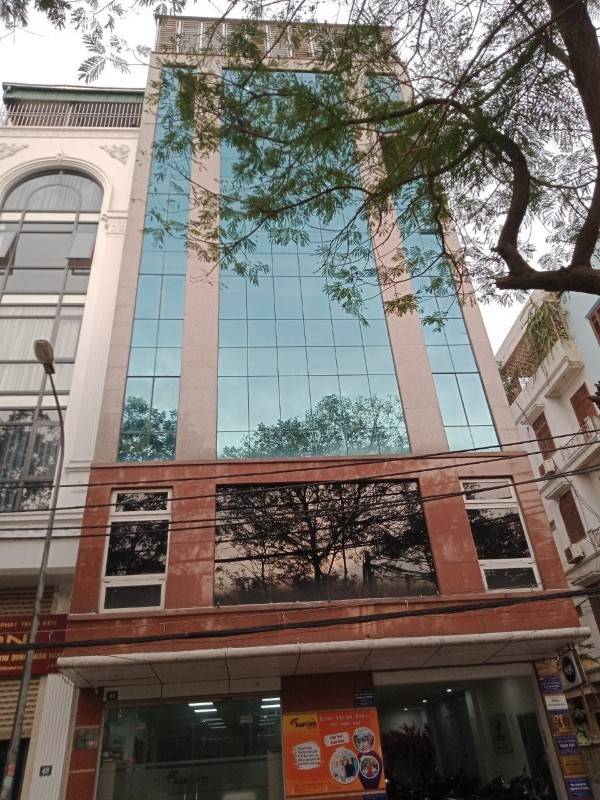 Cho thuê tầng 8 toà nhà cao cấp 9 tầng phố Bùi Huy Bích, DT >70m2