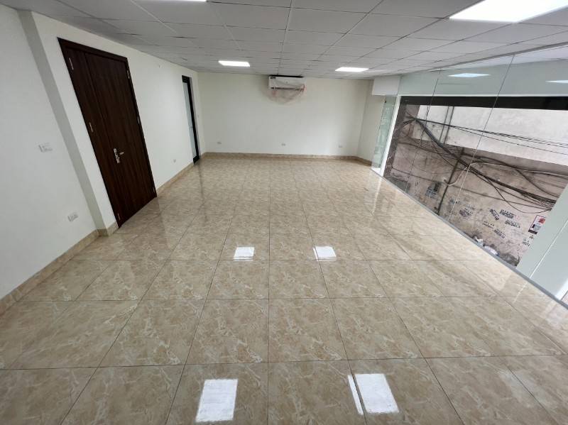 Cho thuê MBKD, văn phòng, spa, lớp học tại mặt phố Cầu Giấy