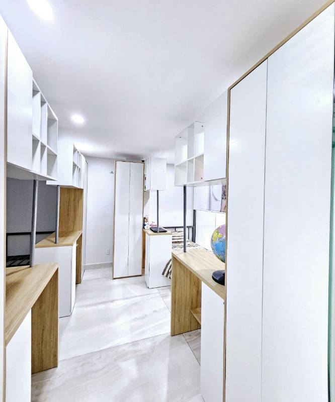 Nam ở ghép dạng KTX cao cấp, đầy đủ nội thất như hình KDC KCN Tân Bình