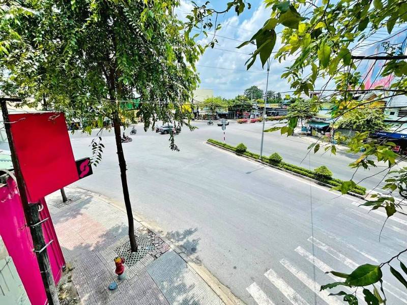 Chính chủ bán nhà mặt tiền đường Nguyễn Thị Thập
