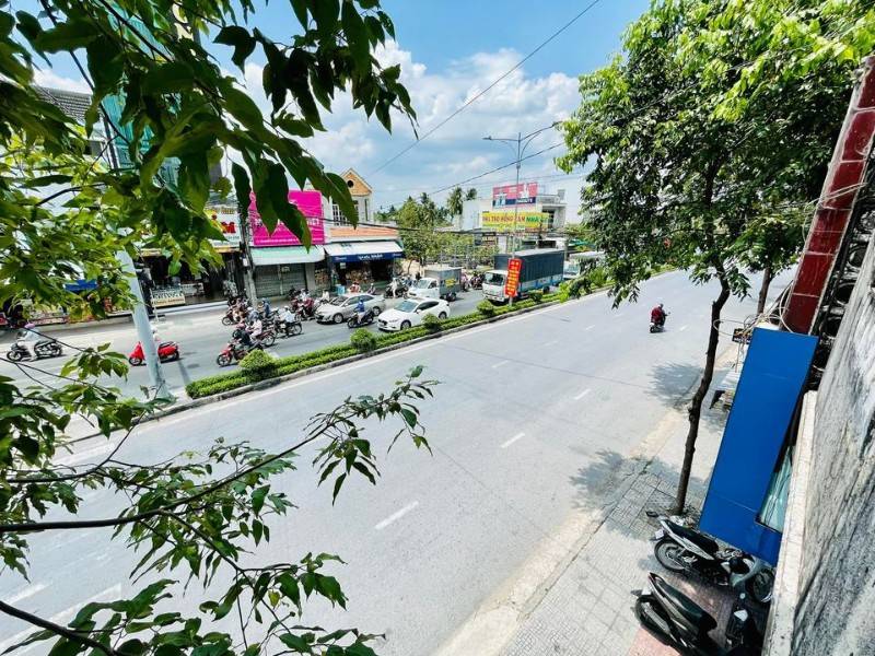 Chính chủ bán nhà mặt tiền đường Nguyễn Thị Thập