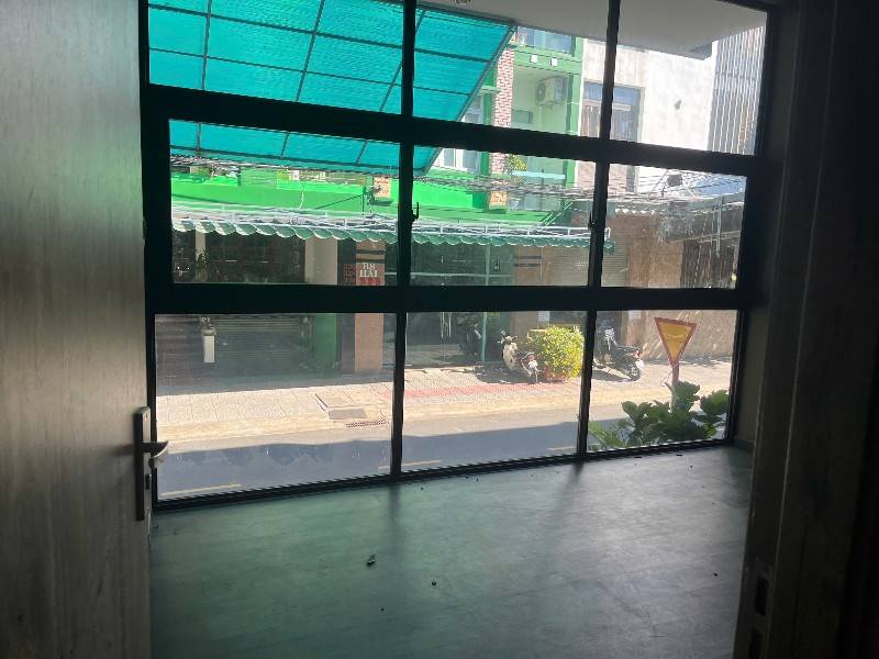 Cho thuê mặt bằng gần cầu vượt 3 tầng Đà Nẵng