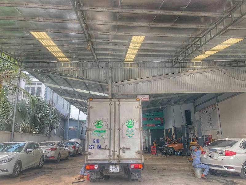 Không người quản lý cho thuê xưởng ô tô mặt tiền Tỉnh lộ 8