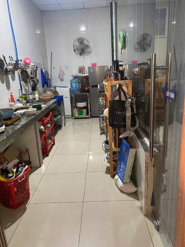Không người quản lý cho thuê xưởng ô tô mặt tiền Tỉnh lộ 8