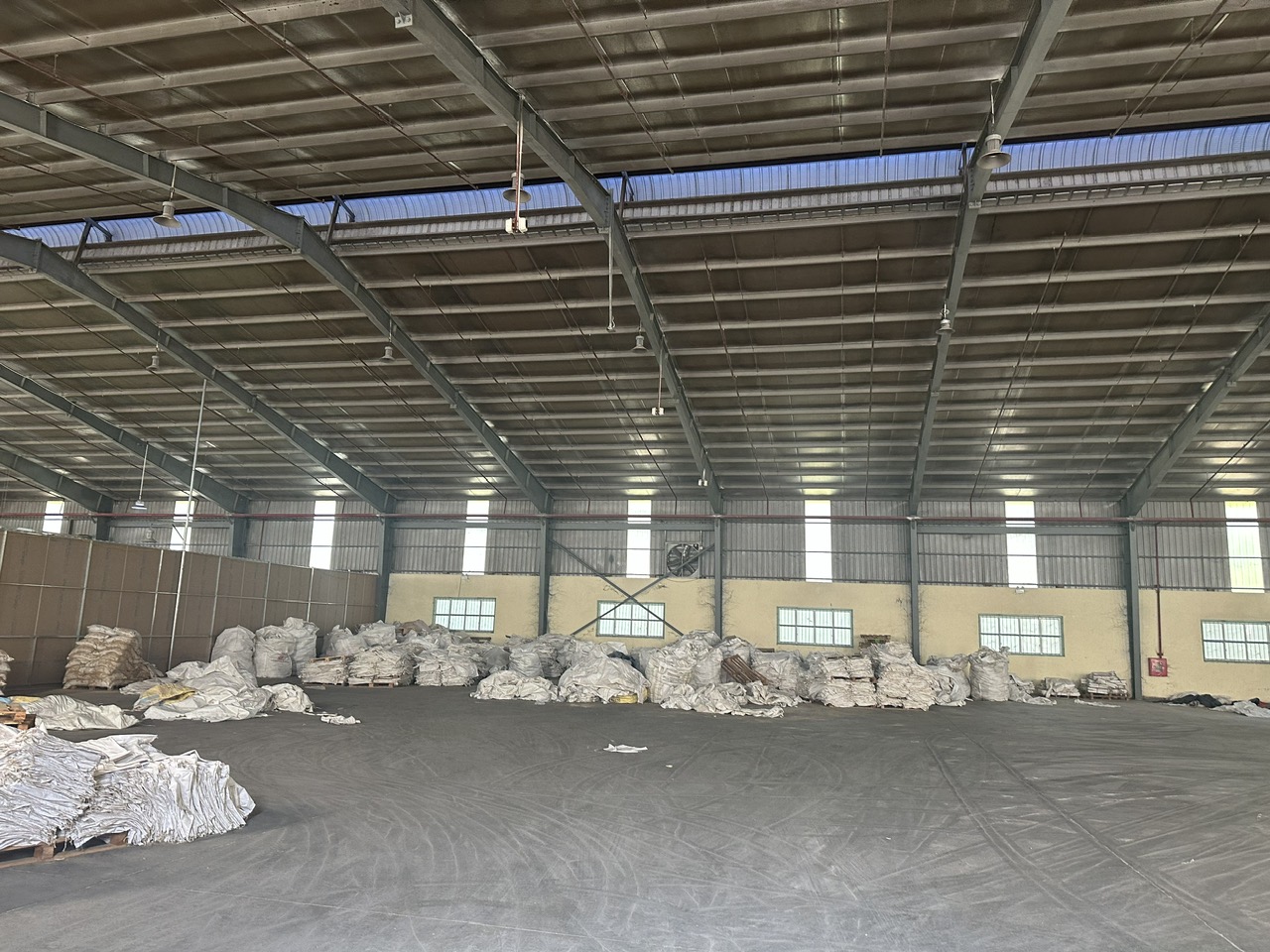 KHO, XƯỞNG CHO THUÊ tại QL5A Huyện CẨM GIÀNG. Tỉnh HẢI DƯƠNG