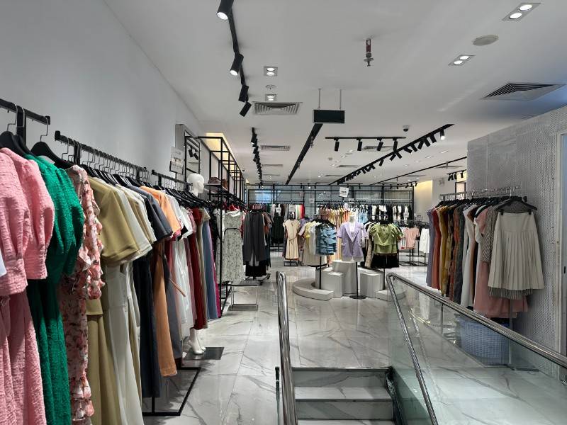 CHO NGÂN HÀNG THUÊ SÀN TM TẠI T1,2 TOÀ NHÀ GOLDEN PALM, 21 LÊ VĂN LƯƠN