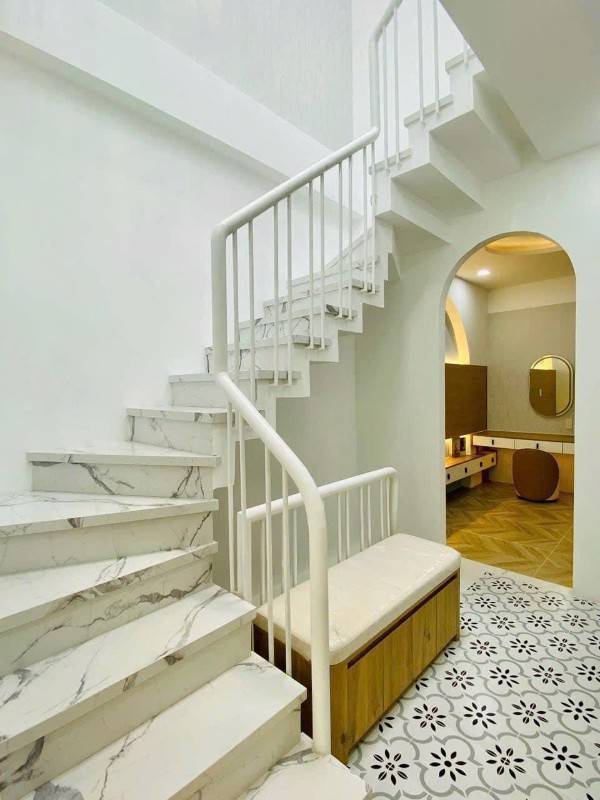 SIÊU PHẨM,GIÁ CỰC RẺ Đ.Nhất Chi Mai,P.15,Tân Bình,Giá:2tỷ090,DT:58,5m2