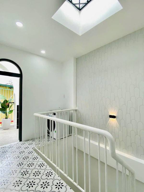 SIÊU PHẨM,GIÁ CỰC RẺ Đ.Nhất Chi Mai,P.15,Tân Bình,Giá:2tỷ090,DT:58,5m2