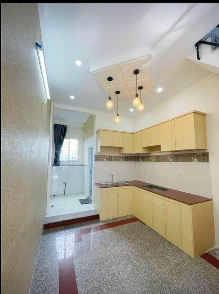 BÁN NHÀ TẶNG NỘI THẤT