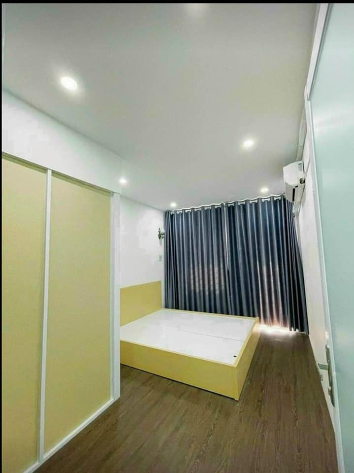 BÁN NHÀ TẶNG NỘI THẤT