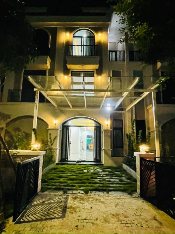 Cho thuê nhà nguyên căn, đầy đủ nội thất cao cấp Lavilla Green TAN AN