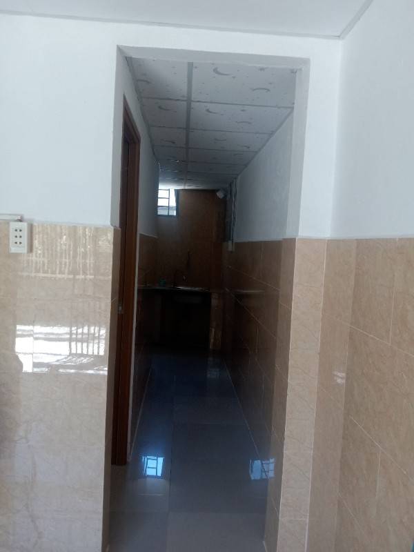Cho thuê nhà nguyên căn sạch sẽ có gác lửng