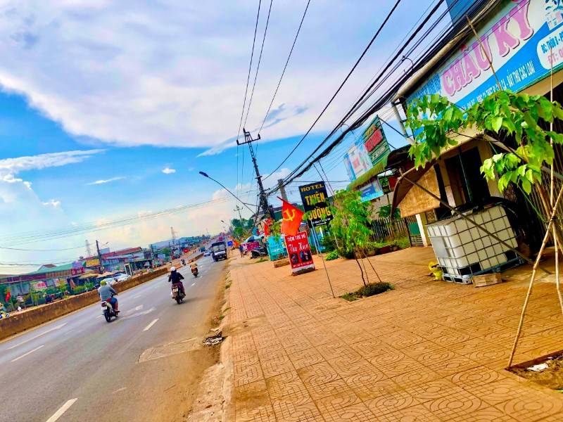 Cho thuê mặt bằng Đường QL14 làm KD- Kho - Xưởng