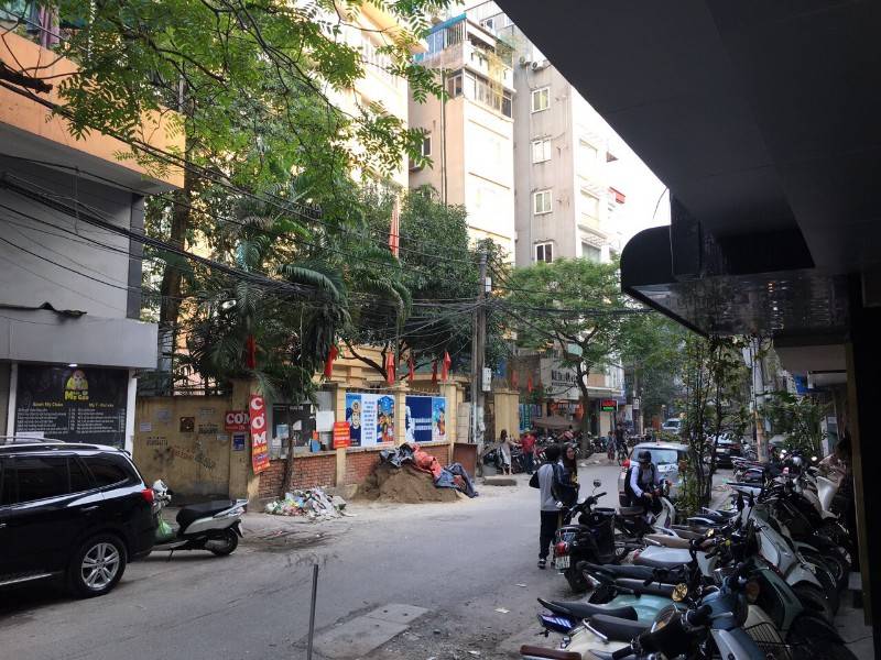 Cho thuê cửa hàng kinh doanh tại phố Trần Hữu Tước - Hồ Đắc Di