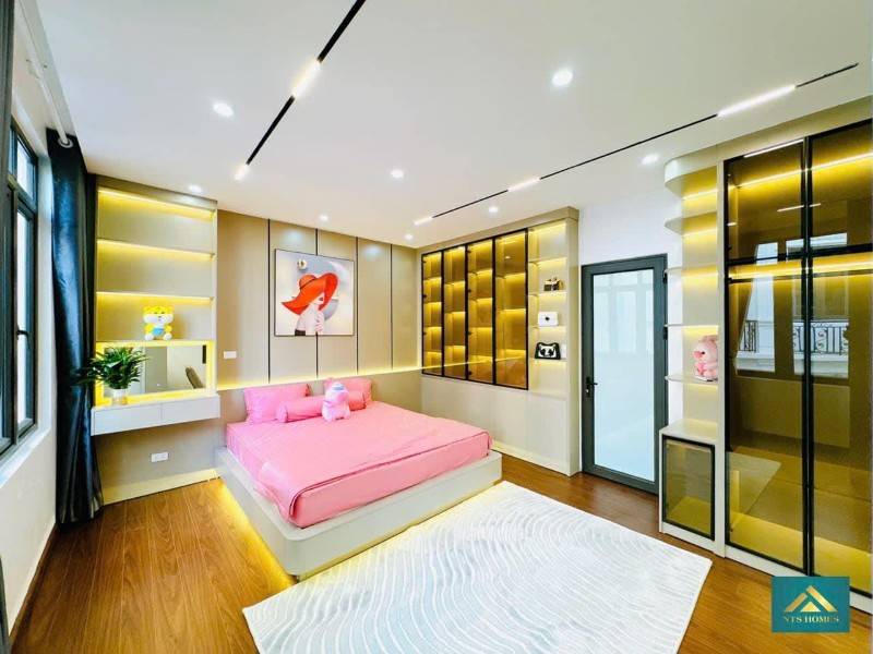 BÁN NHÀ MẶT PHỐ LẠC TRUNG KINH DOANH DÒNG TIỀN ỔN KHU PHỐ SẦM UẤT
