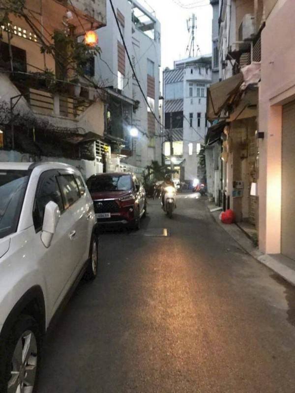 Bán nhà tặng lô đất, đường ô tô 8m quay đầu, chỉ 399 triệu