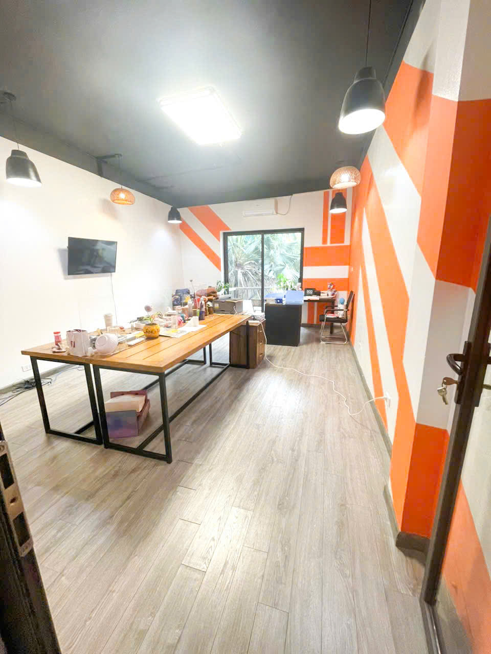 Cần cho thuê gấp 2 văn phòng vị trí đắc địa tại Phố Thái Hà