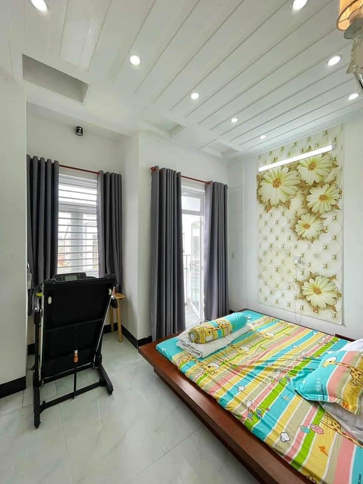 BÁN NHÀ 1 TRỆT 1 LẦU HẺM 9 PHẠM NGỌC HƯNG
