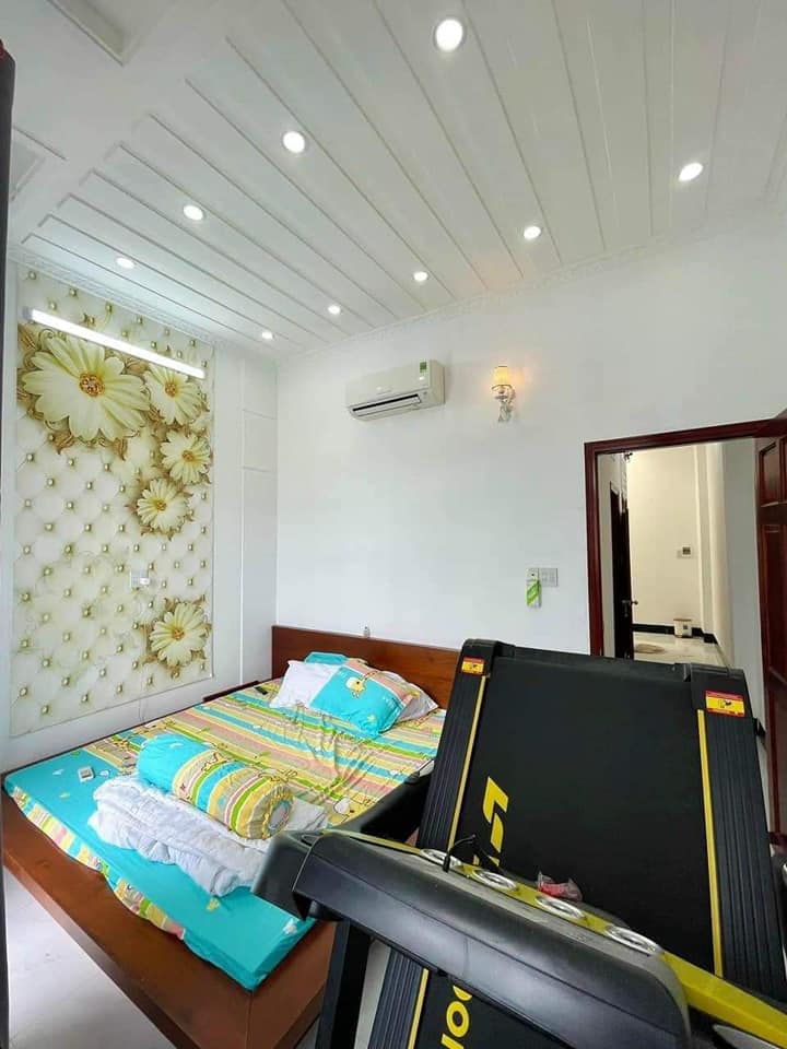 BÁN NHÀ 1 TRỆT 1 LẦU HẺM 9 PHẠM NGỌC HƯNG