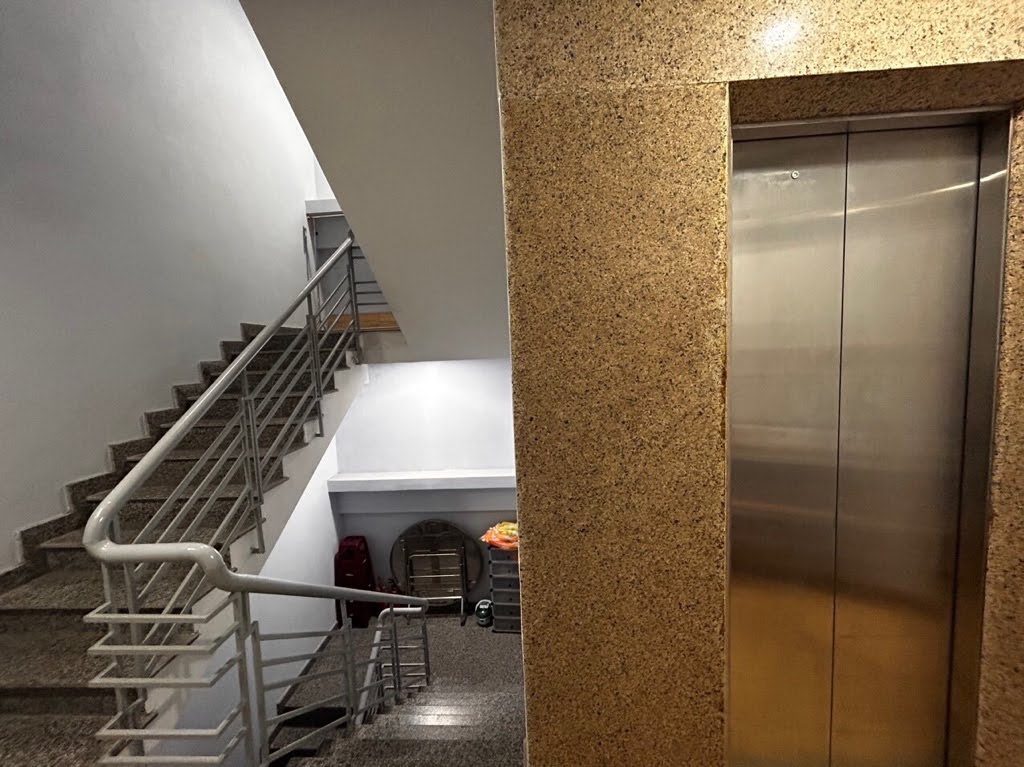GIẢM SỐC 1,5 TỶ - BÁN NHANH TOÀ CĂN HỘ 5 TẦNG -DT ĐẤT:120M2- NGAY BIỂN MỸ KHÊ NHỈNH 12 TỶ