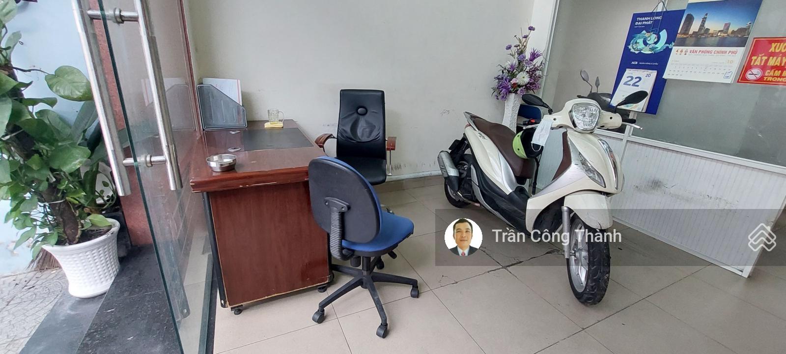 Văn phòng 30m2 (full nội thất) giá 8 triệu