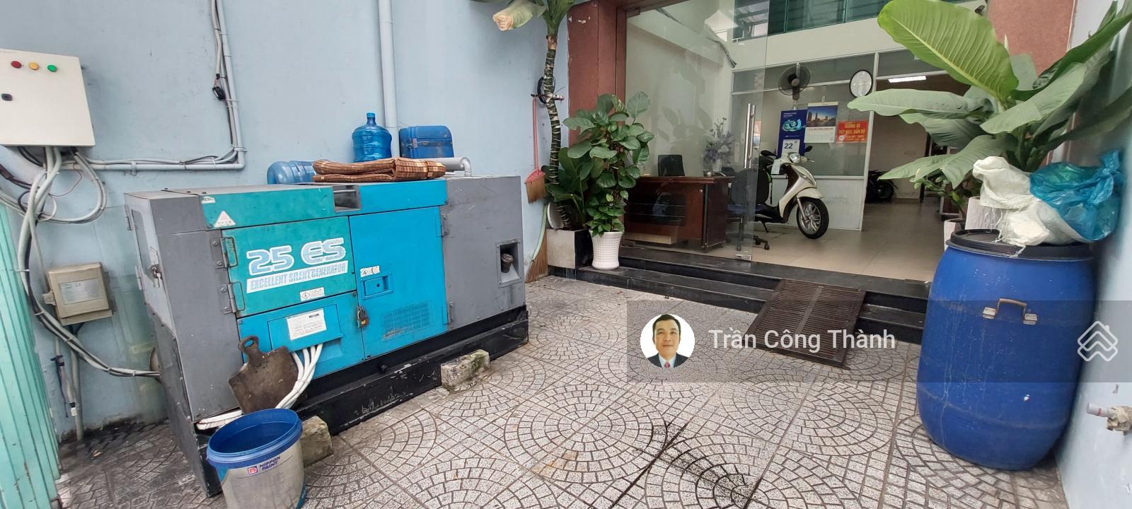 Văn phòng 30m2 (full nội thất) giá 8 triệu