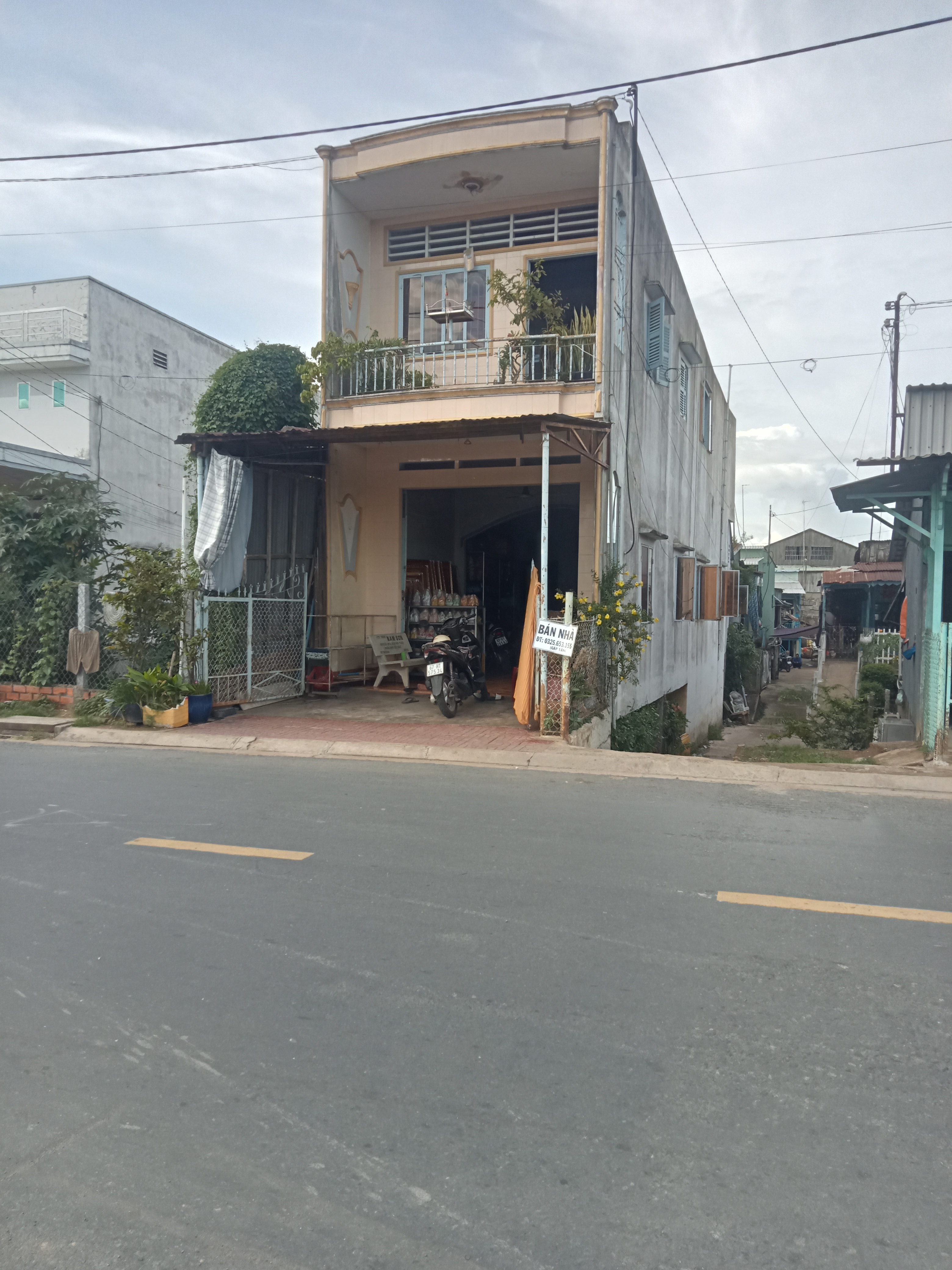 Bán nhà ở mặt tiền phường Long thạnh txtanchau tỉnh An Giang.dt78m